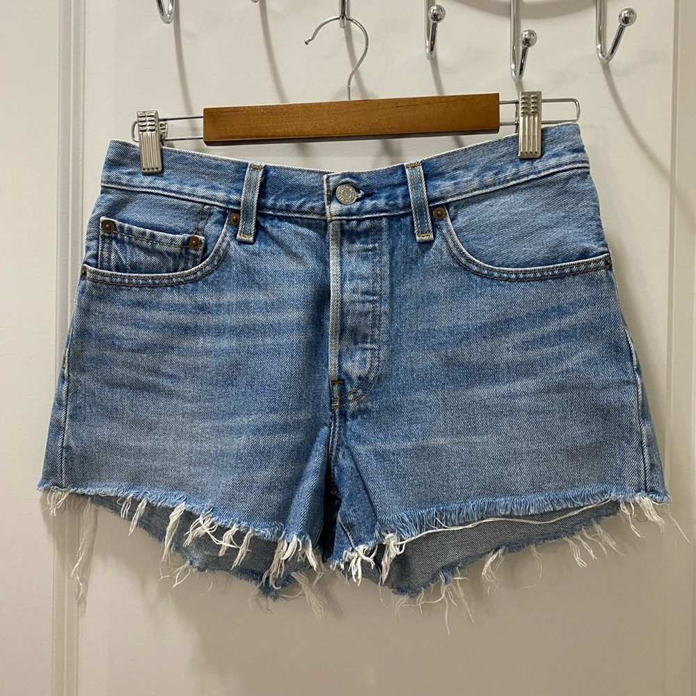Levi’s Mid Rise Denim Jean Shorts - Women’s